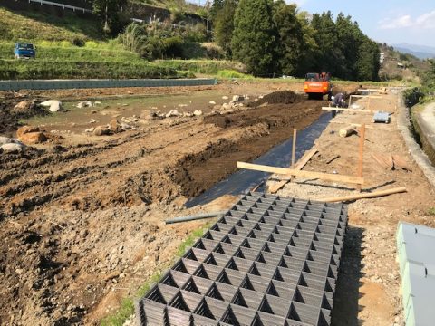 足場造成・防水シート工事